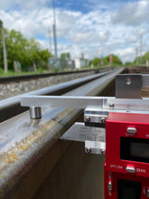 Charger l&#39;image dans la galerie, Digital Universal Rail Wear Gauge - UTG002W (IP65)
